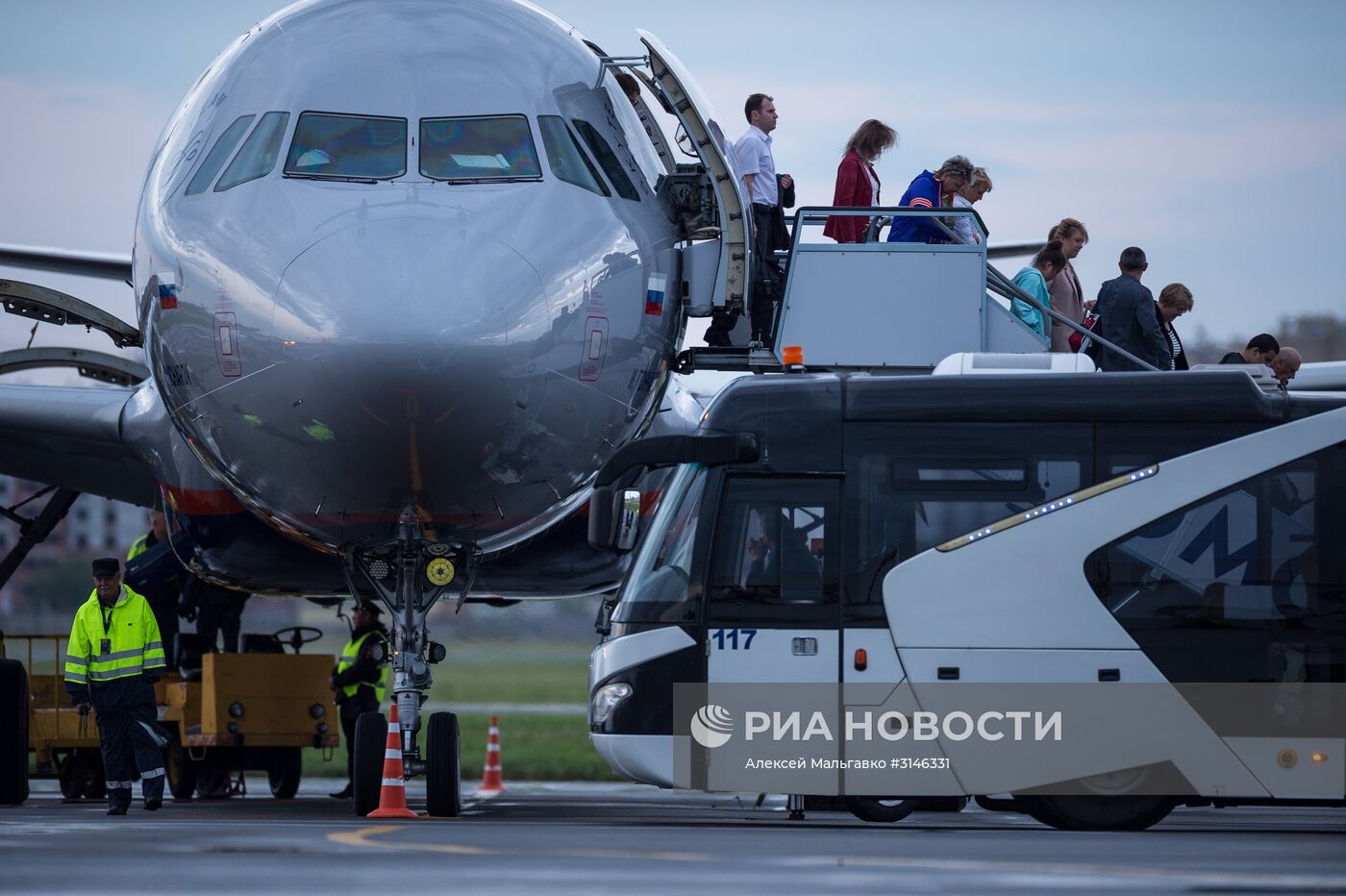 Самолеты в международном аэропорту "Омск-Центральный"