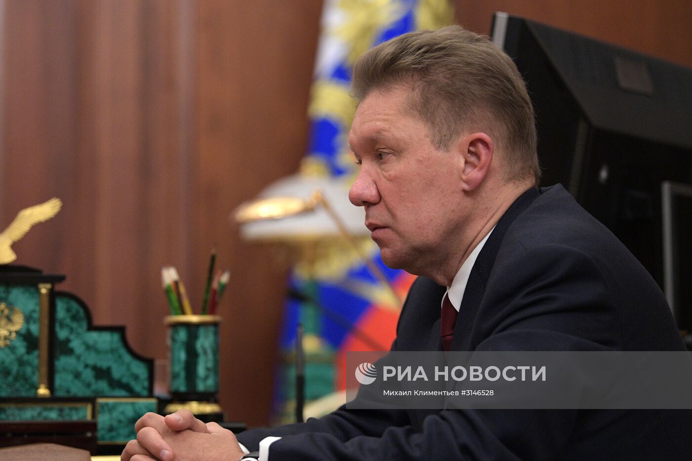 Рабочая встреча президента РФ В. Путина с главой "Газпрома" А. Миллером