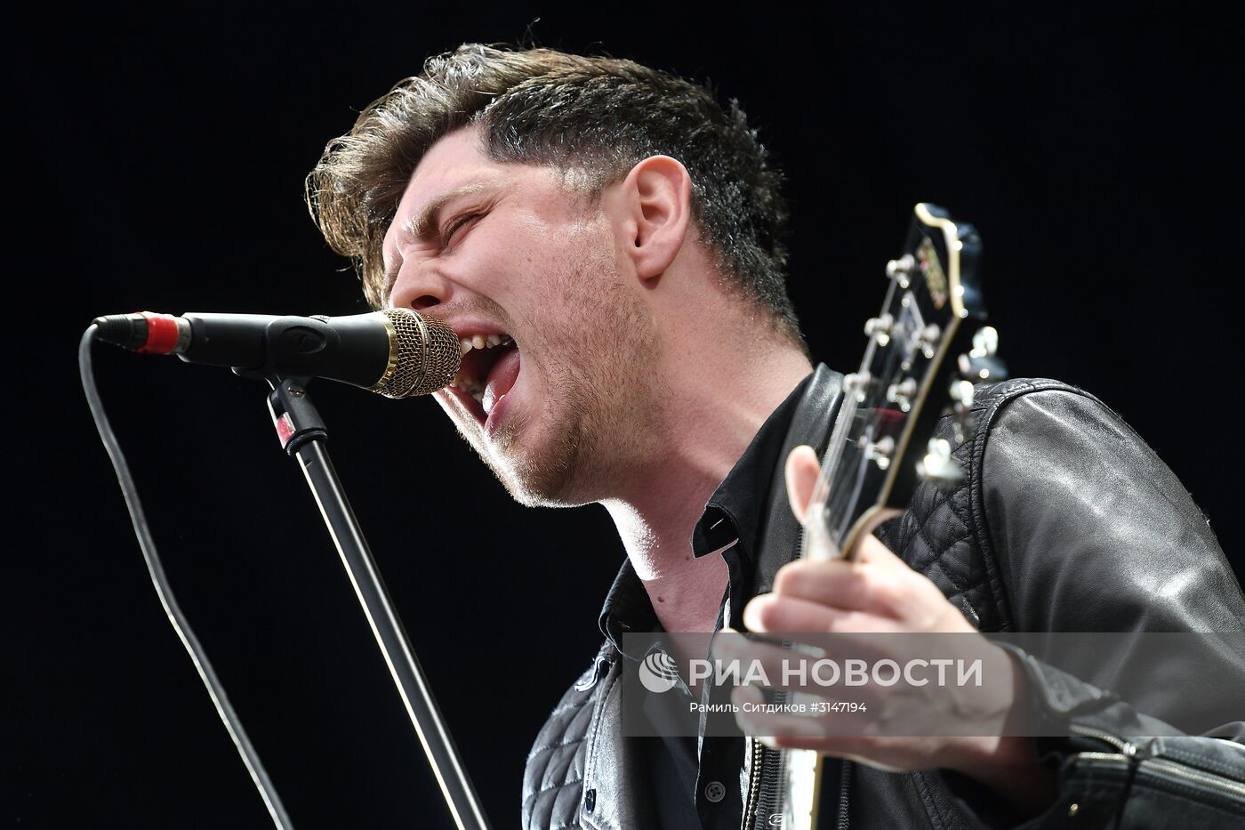 Ежегодный международный музыкальный фестиваль "Park Live"