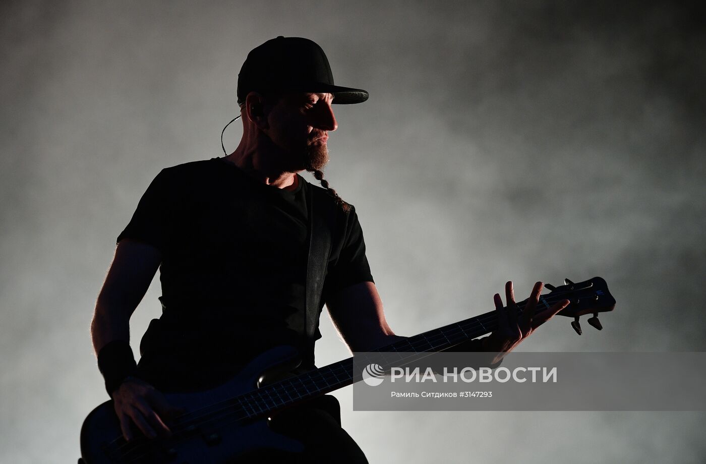 Ежегодный международный музыкальный фестиваль "Park Live"