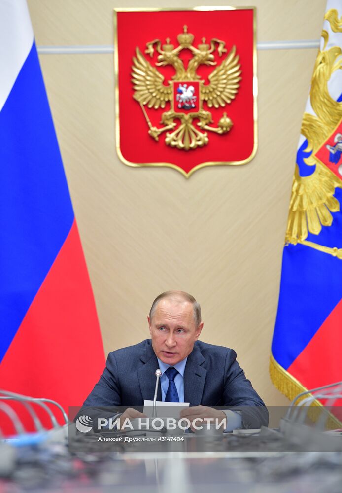 Президент РФ В. Путин провёл заседание комиссии по ВТС