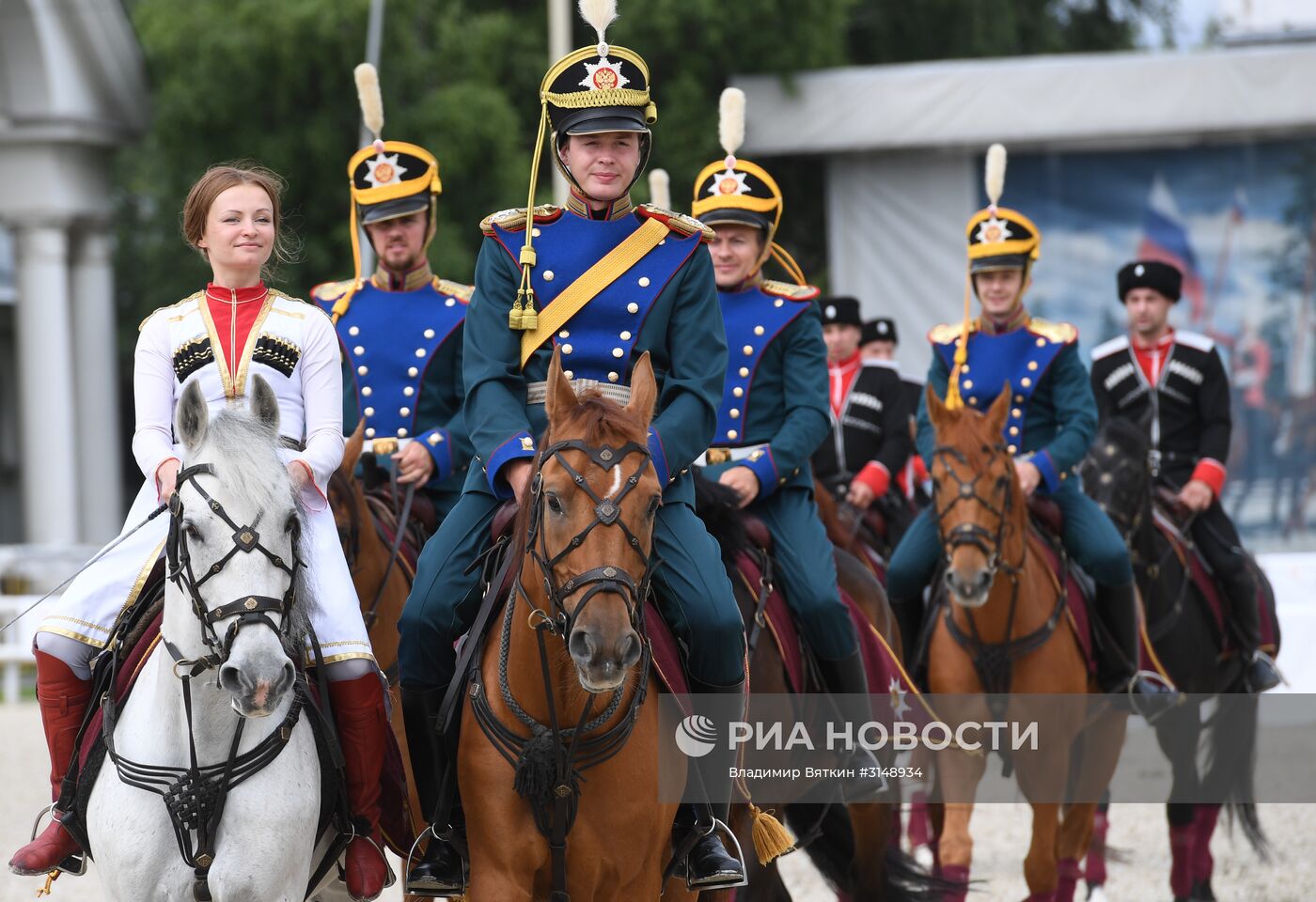 Выступление всадников Кремлевской школы верховой езды