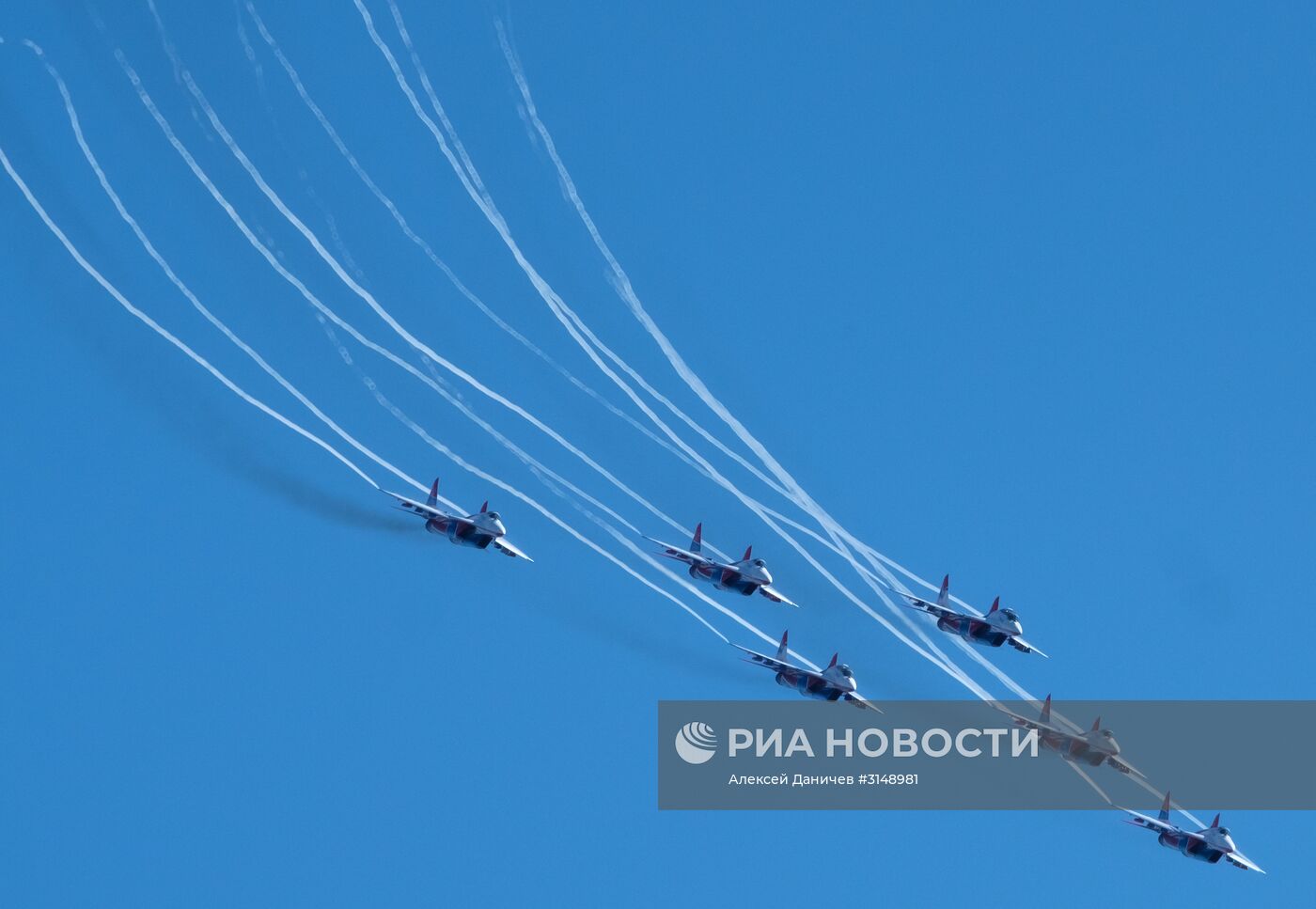 Празднование 105-летия Воздушно-космических сил РФ в Санкт-Петербурге