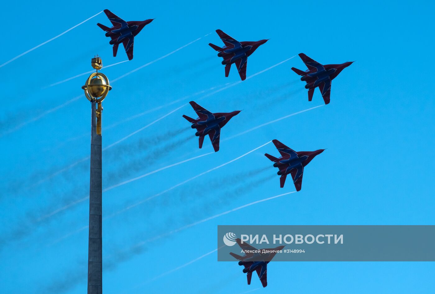 Празднование 105-летия Воздушно-космических сил РФ в Санкт-Петербурге