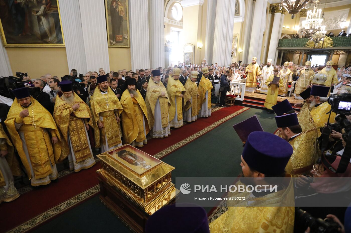 Встреча ковчега с мощами святителя Николая Чудотворца