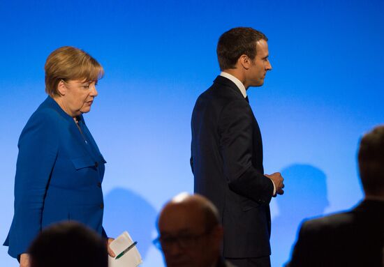 Пресс-конференция Э. Макрона и А. Меркель в Париже