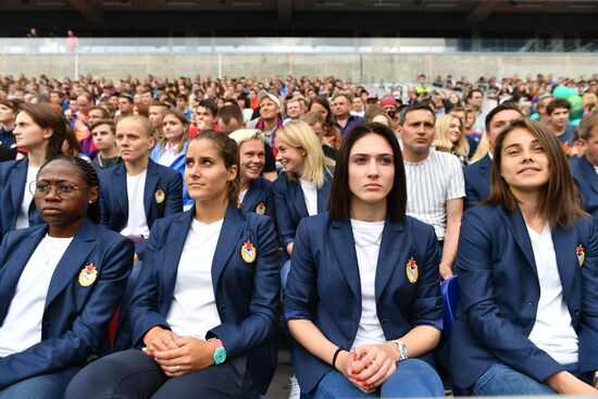 Вручение серебряных медалей игрокам ПФК ЦСКА