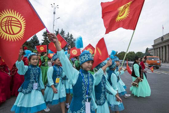 Международный этно-карнавал "Иссык-Куль собирает друзей - 2017"