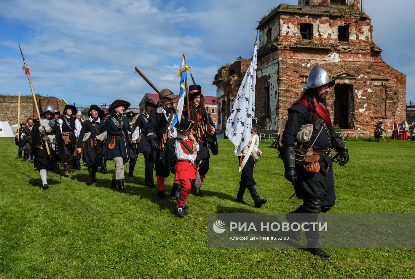 Исторический фестиваль "Страж в истоке Невы" в Ленинградской области