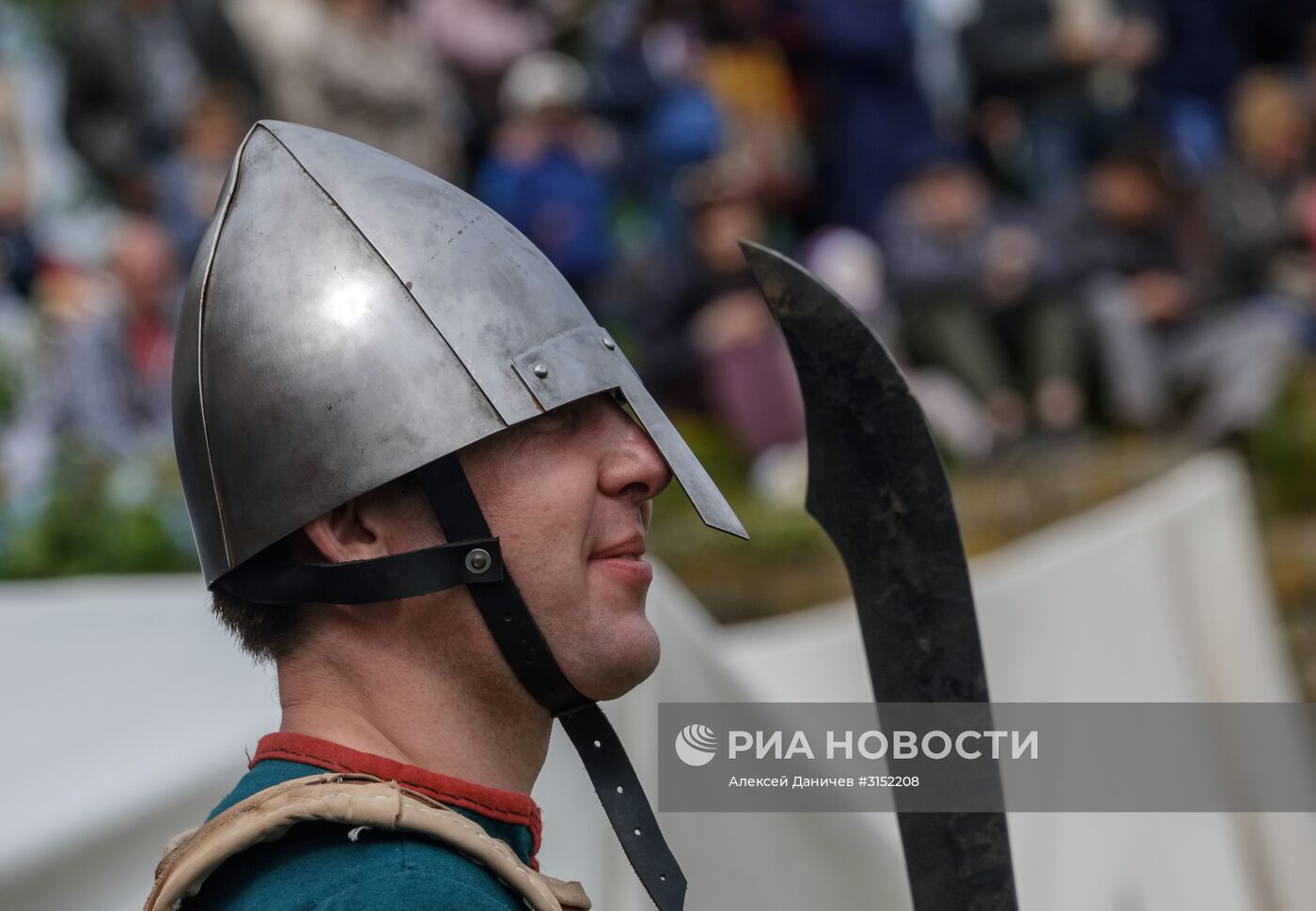 Исторический фестиваль "Страж в истоке Невы" в Ленинградской области