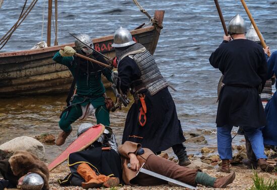 Исторический фестиваль "Страж в истоке Невы" в Ленинградской области