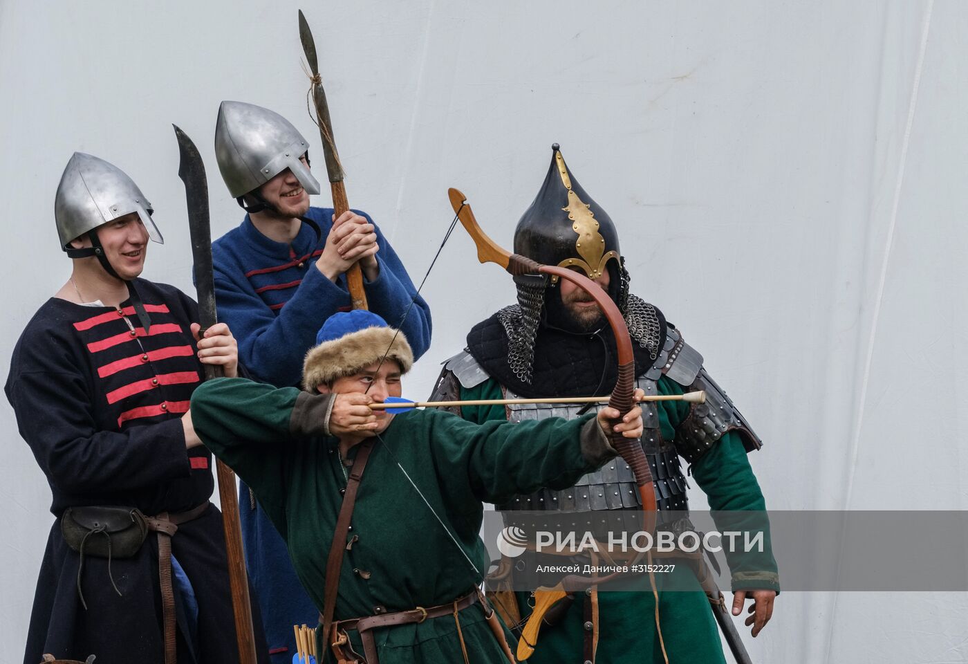 Исторический фестиваль "Страж в истоке Невы" в Ленинградской области