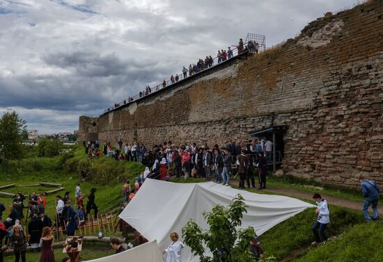 Исторический фестиваль "Страж в истоке Невы" в Ленинградской области