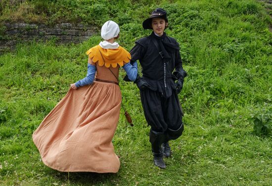 Исторический фестиваль "Страж в истоке Невы" в Ленинградской области