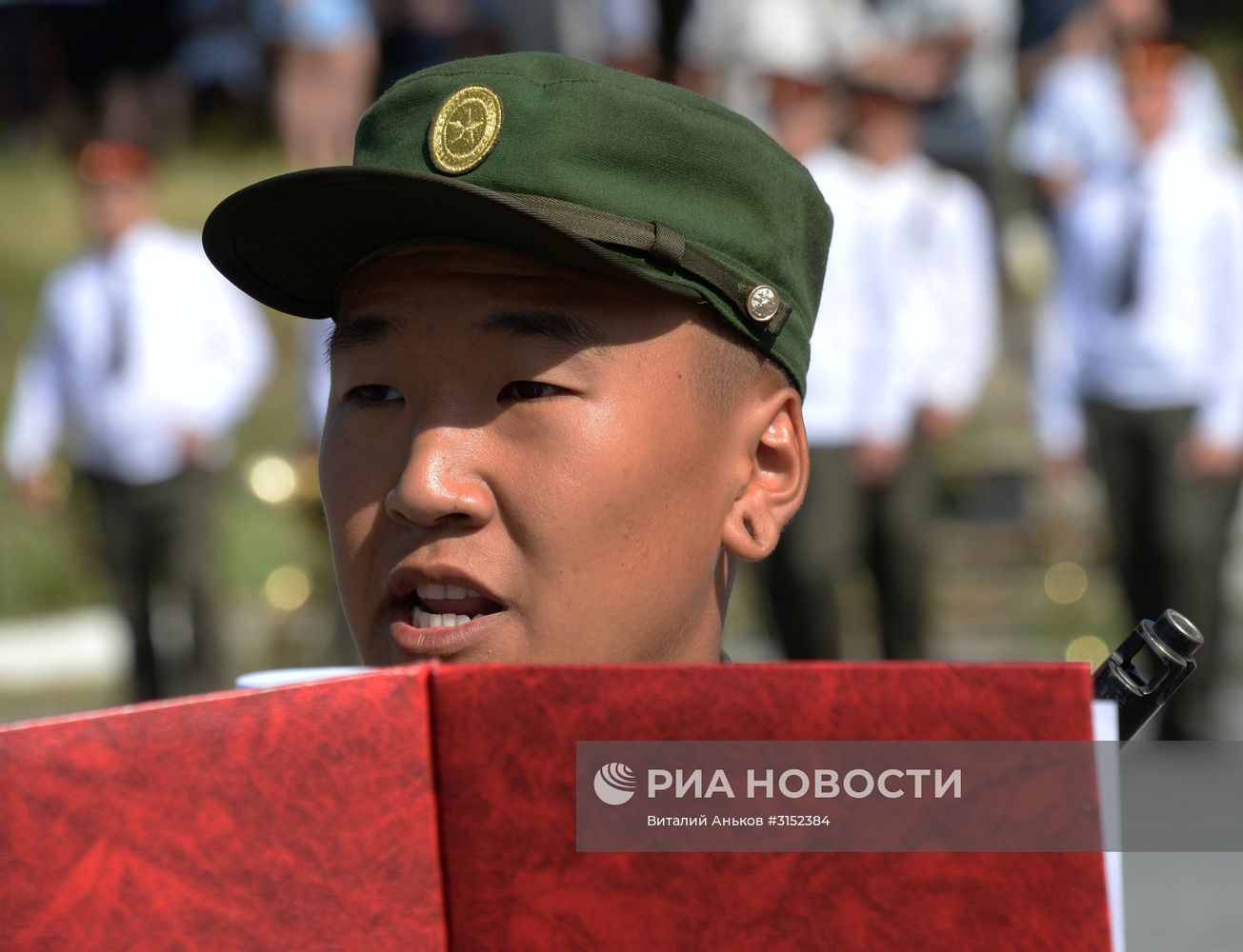 Принятие военной присяги новобранцами мотострелковой бригады