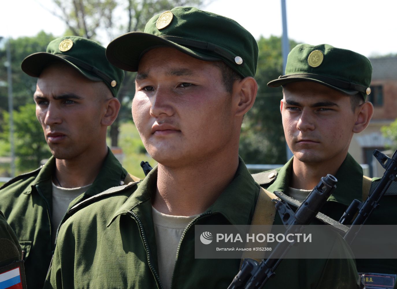 Принятие военной присяги новобранцами мотострелковой бригады