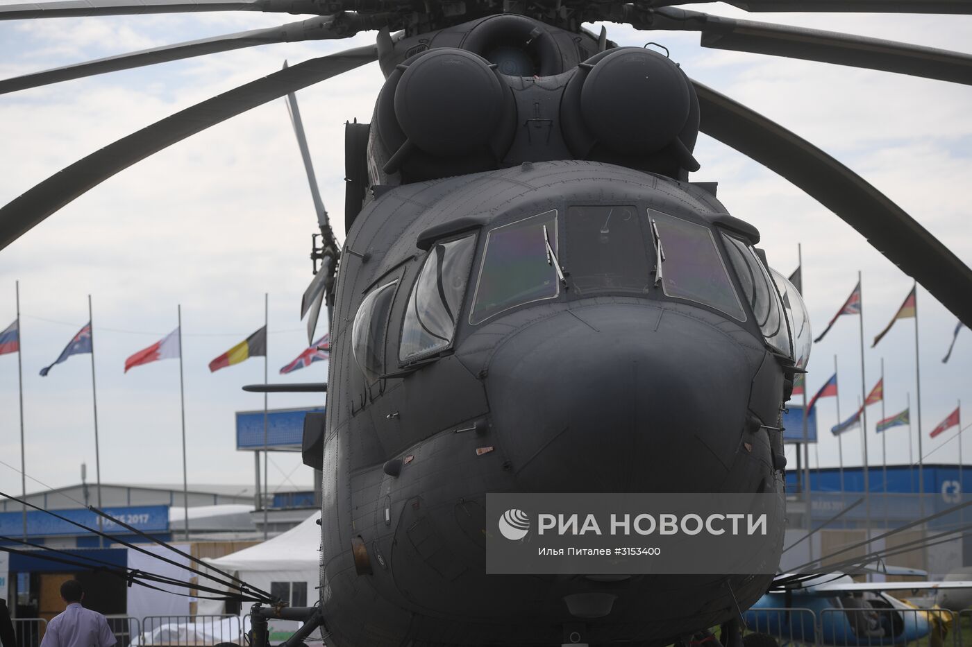 Открытие международного авиационно-космического салона МАКС-2017