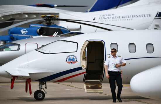 Открытие международного авиационно-космического салона МАКС-2017