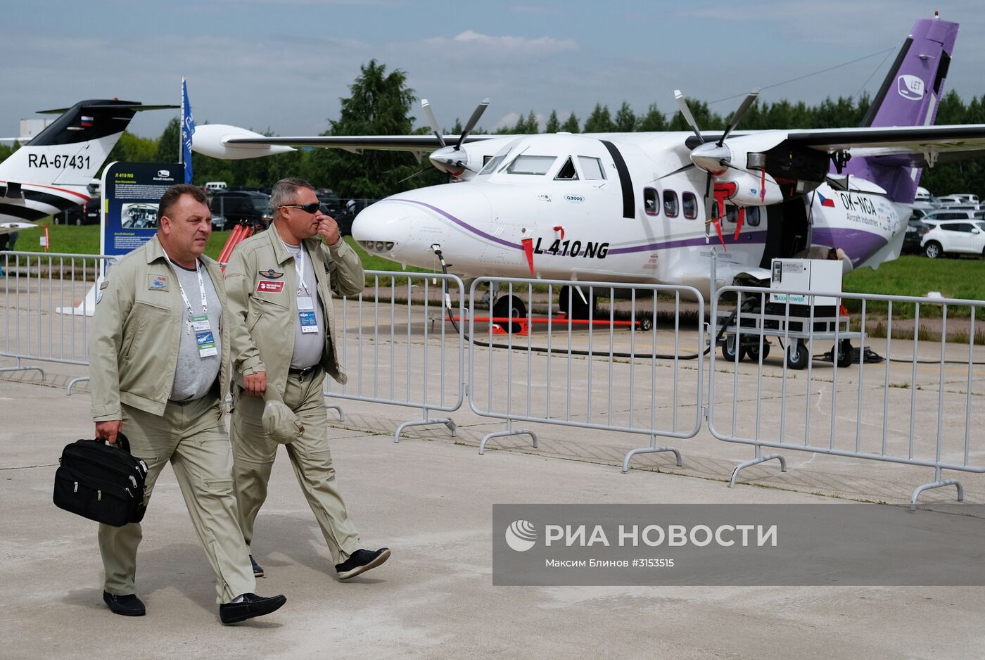 Открытие международного авиационно-космического салона МАКС-2017