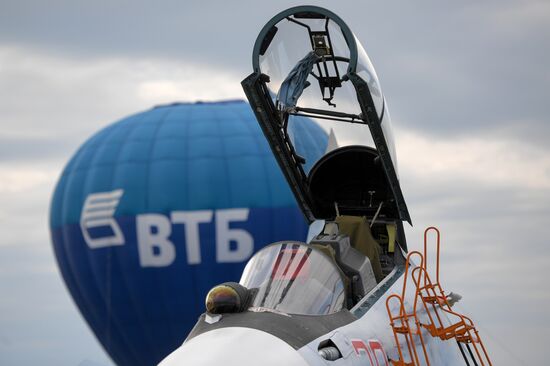 Открытие международного авиационно-космического салона МАКС-2017