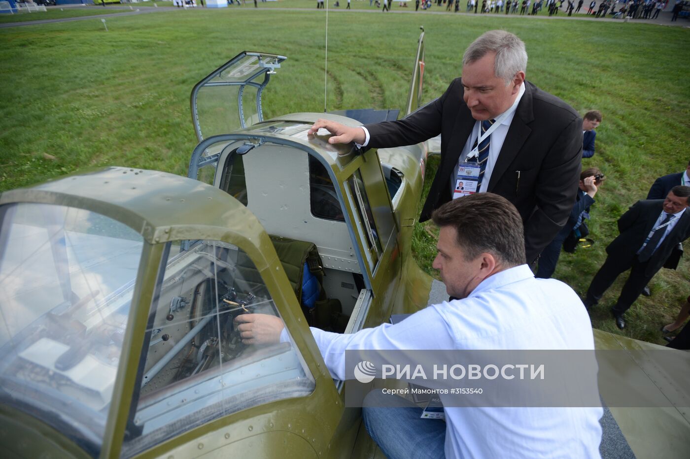 Открытие международного авиационно-космического салона МАКС-2017