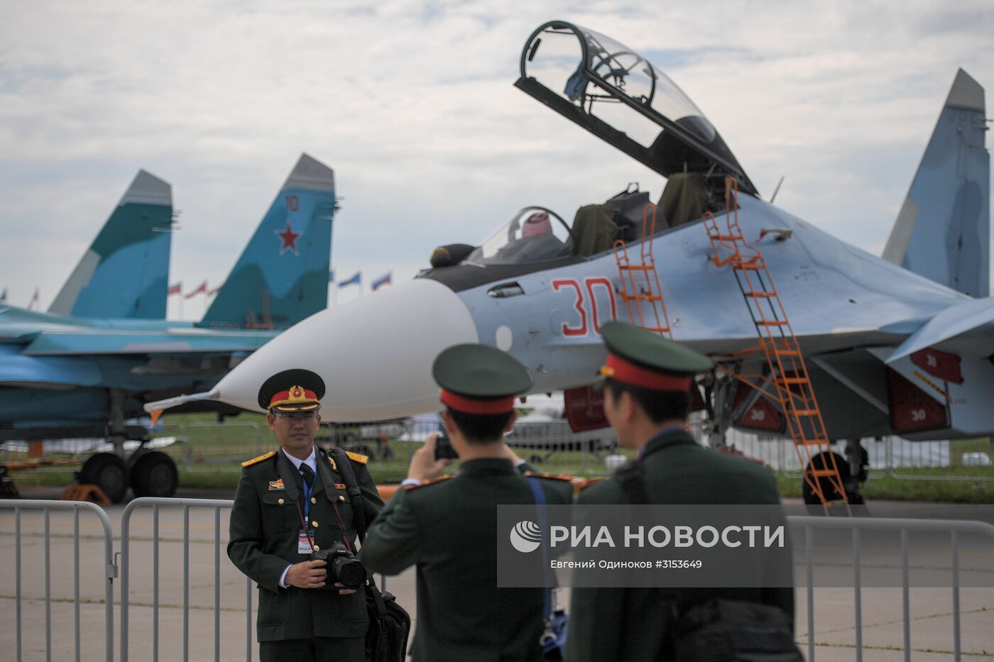 Открытие международного авиационно-космического салона МАКС-2017