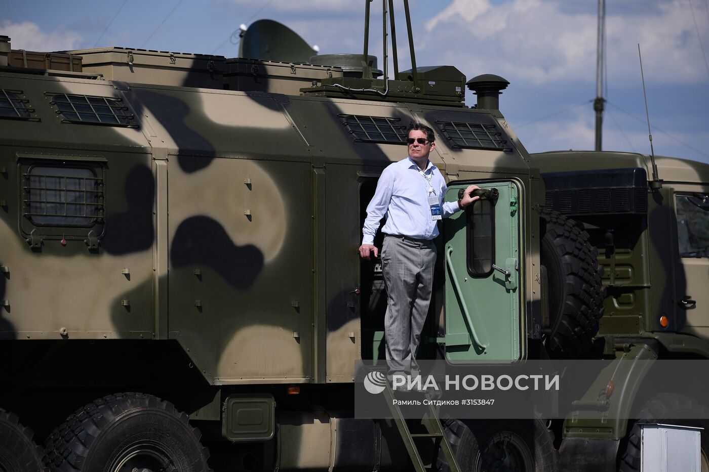 Открытие международного авиационно-космического салона МАКС-2017