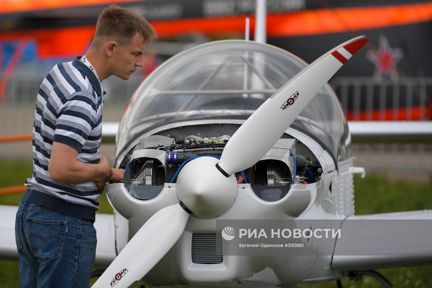 Открытие международного авиационно-космического салона МАКС-2017