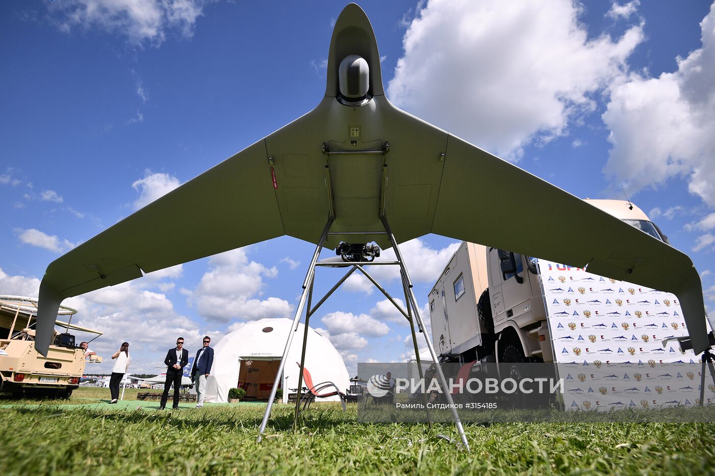 Международный авиационно-космический салон МАКС-2017. День второй