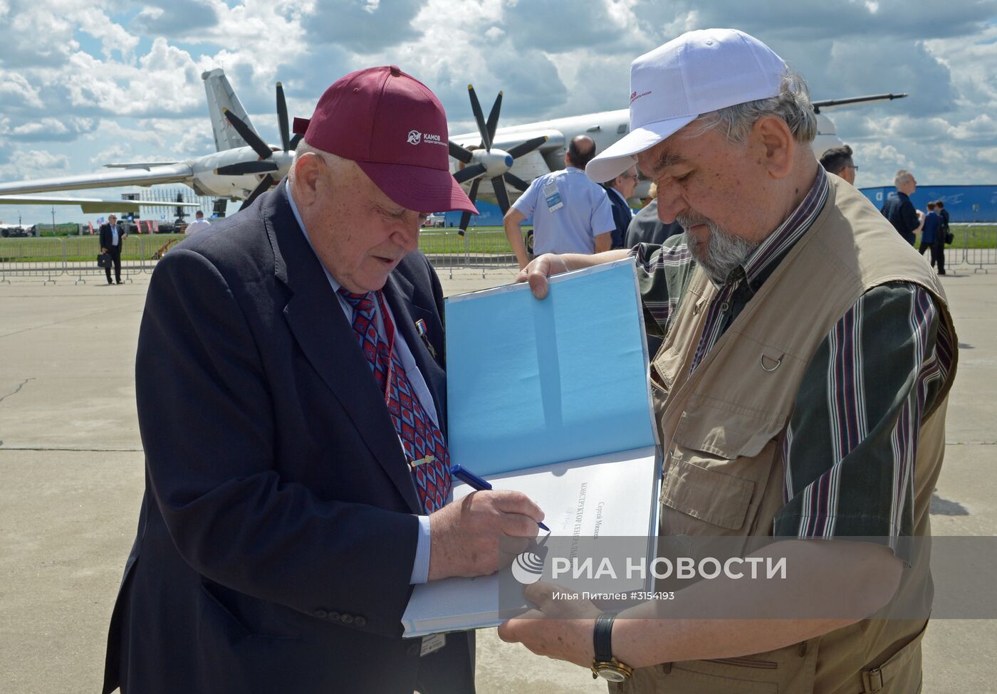 Международный авиационно-космический салон МАКС-2017. День второй