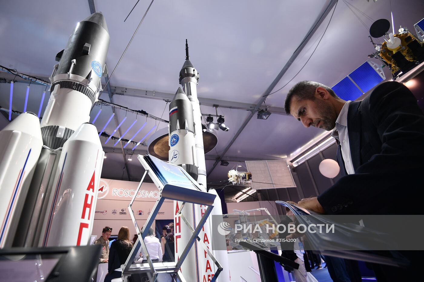 Международный авиационно-космический салон МАКС-2017. День второй