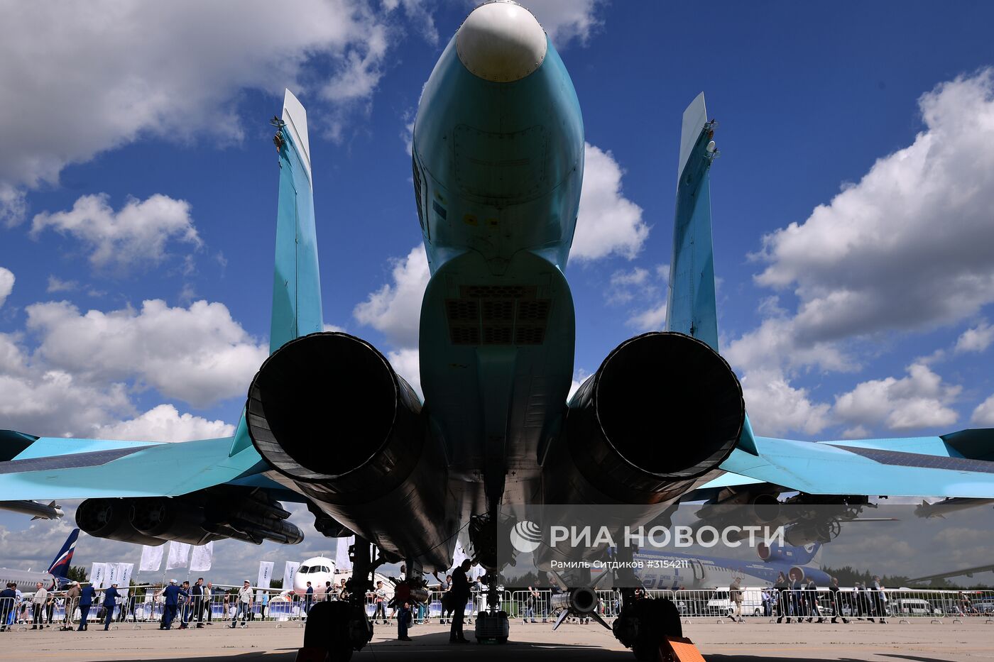 Международный авиационно-космический салон МАКС-2017. День второй