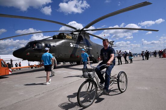 Международный авиационно-космический салон МАКС-2017. День второй