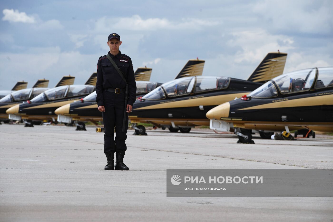 Международный авиационно-космический салон МАКС-2017. День второй