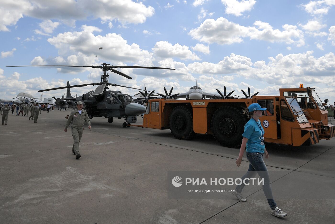 Международный авиационно-космический салон МАКС-2017. День второй