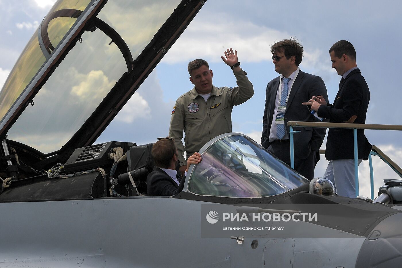 Международный авиационно-космический салон МАКС-2017. День второй