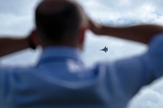 Международный авиационно-космический салон МАКС-2017. День второй