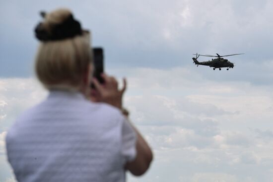 Международный авиационно-космический салон МАКС-2017. День второй