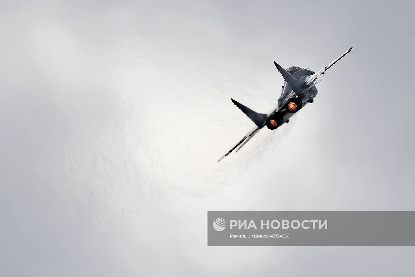 Международный авиационно-космический салон МАКС-2017. День второй