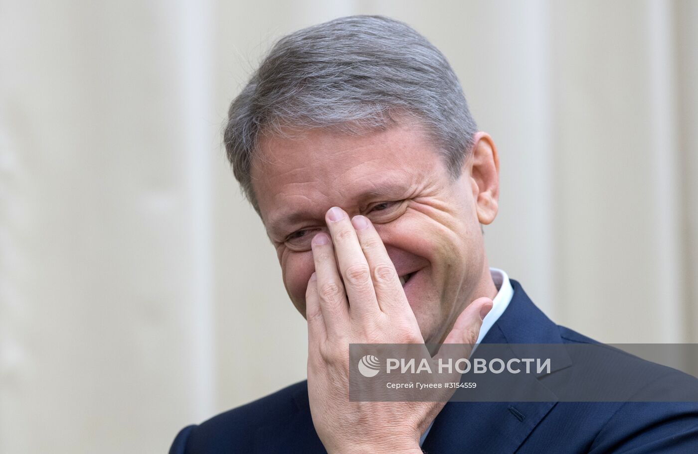 Президент РФ В. Путин провел совещание с членами правительства РФ