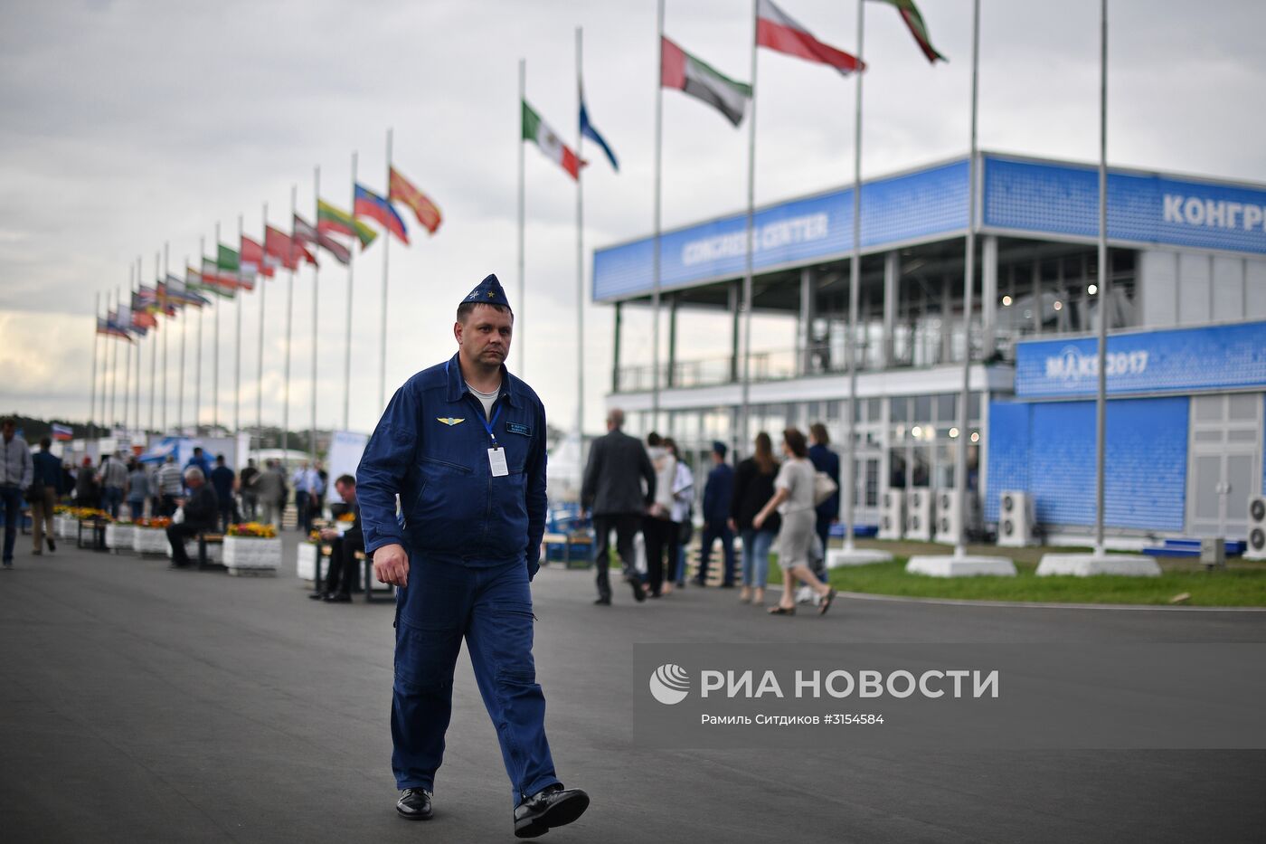 Международный авиационно-космический салон МАКС-2017. День второй