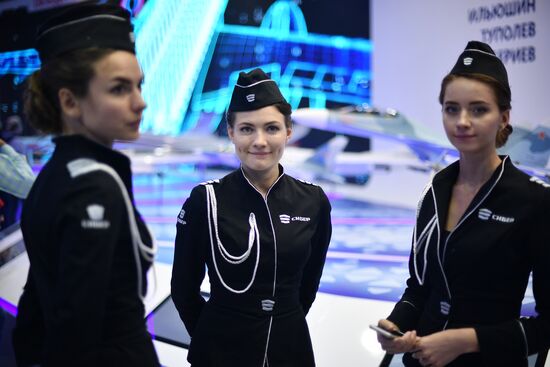 Международный авиационно-космический салон МАКС-2017. День второй