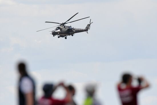 Международный авиационно-космический салон МАКС-2017. День второй