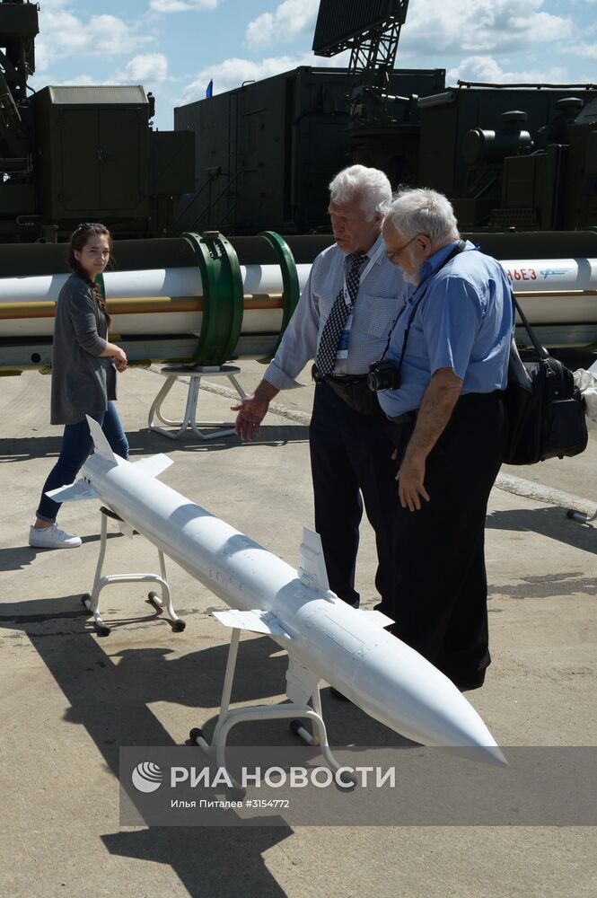 Международный авиационно-космический салон МАКС-2017. День второй