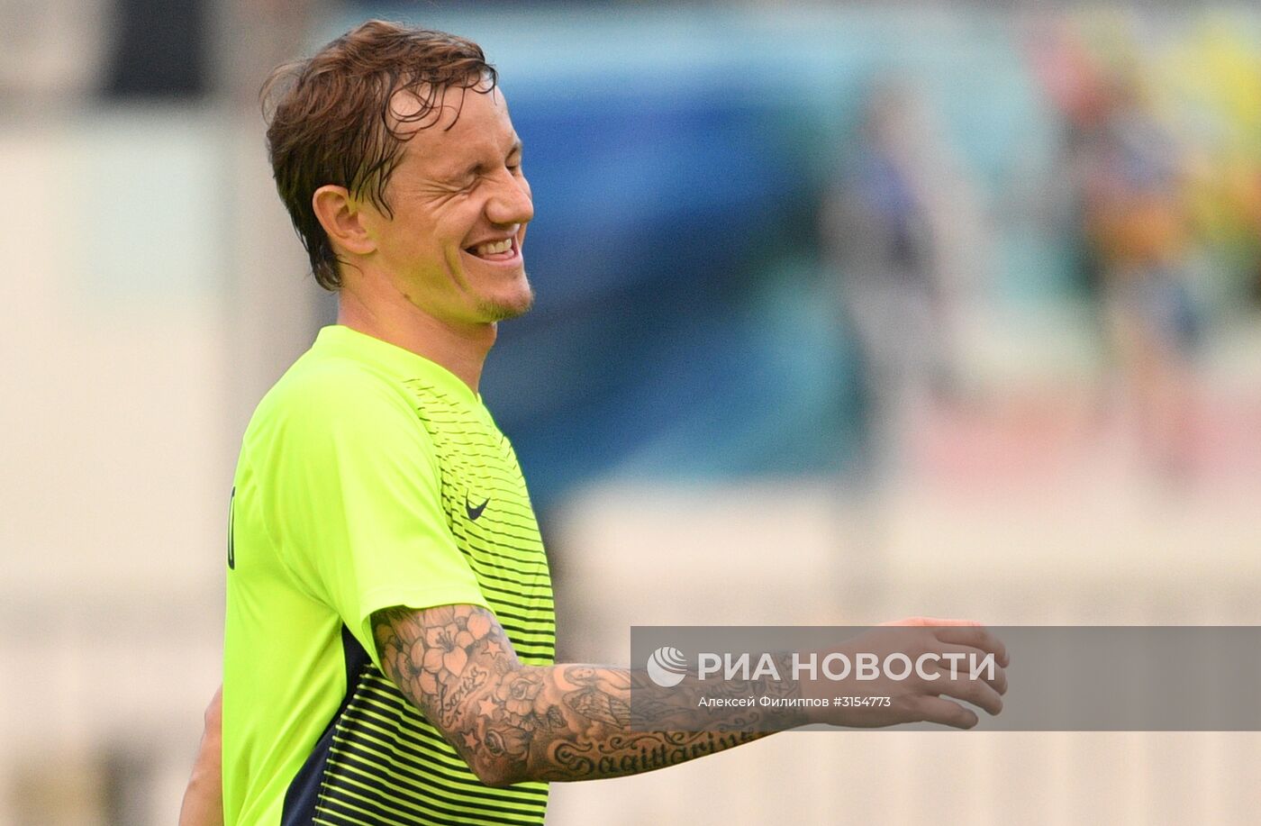 Футбол. Первенство России. Зона Центр. Матч "Зоркий" - "Арарат"