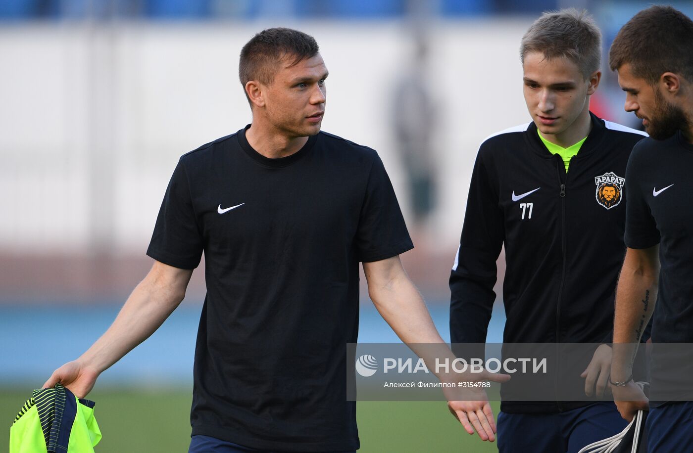 Футбол. Первенство России. Зона Центр. Матч "Зоркий" - "Арарат"