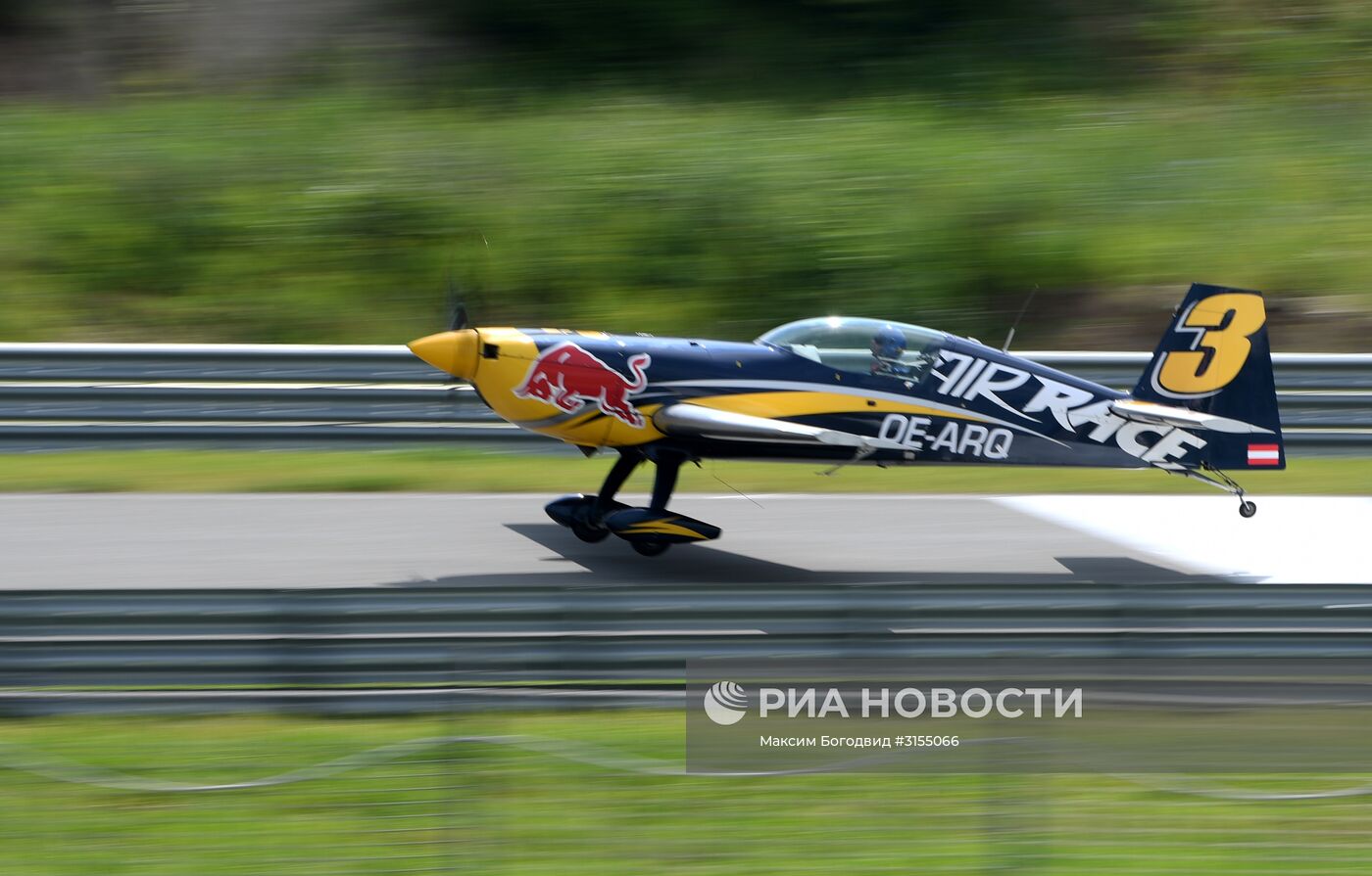 Подготовка к этапу чемпионата мира Red Bull Air Race в Казани