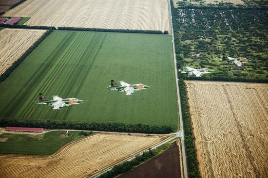 Летно-специальная подготовка экипажей штурмовиков Су-25СМ3 в Приморско-Ахтарске