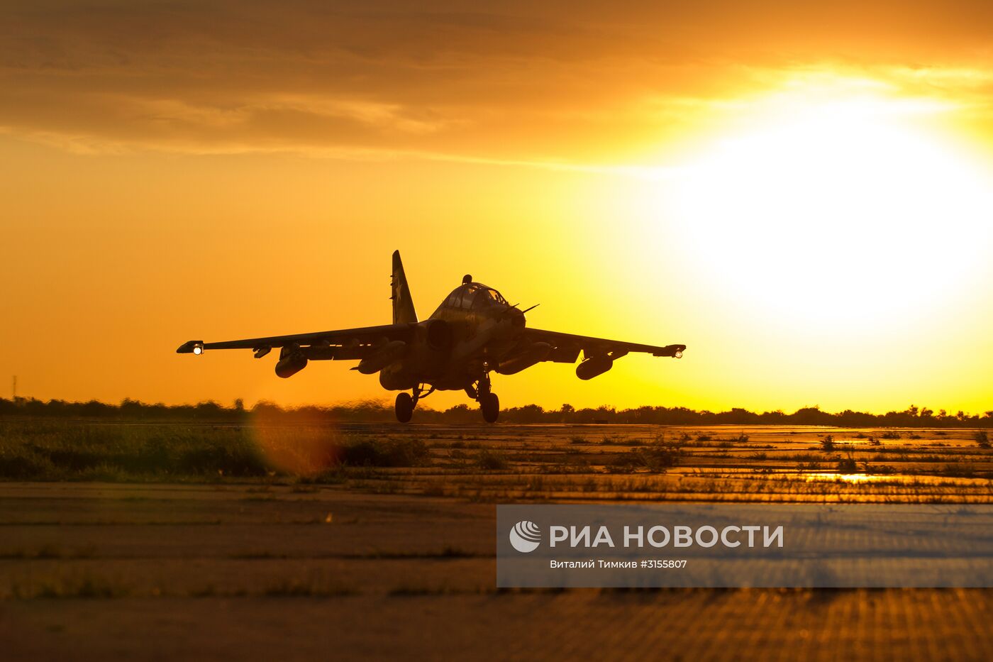 Летно-специальная подготовка экипажей штурмовиков Су-25СМ3 в Приморско-Ахтарске