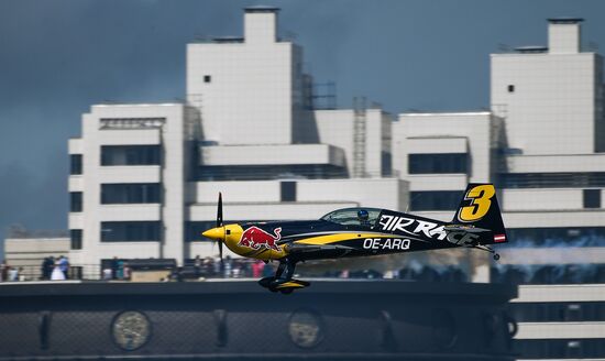 Подготовка к этапу чемпионата мира Red Bull Air Race в Казани